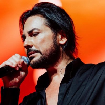 Beto Cuevas