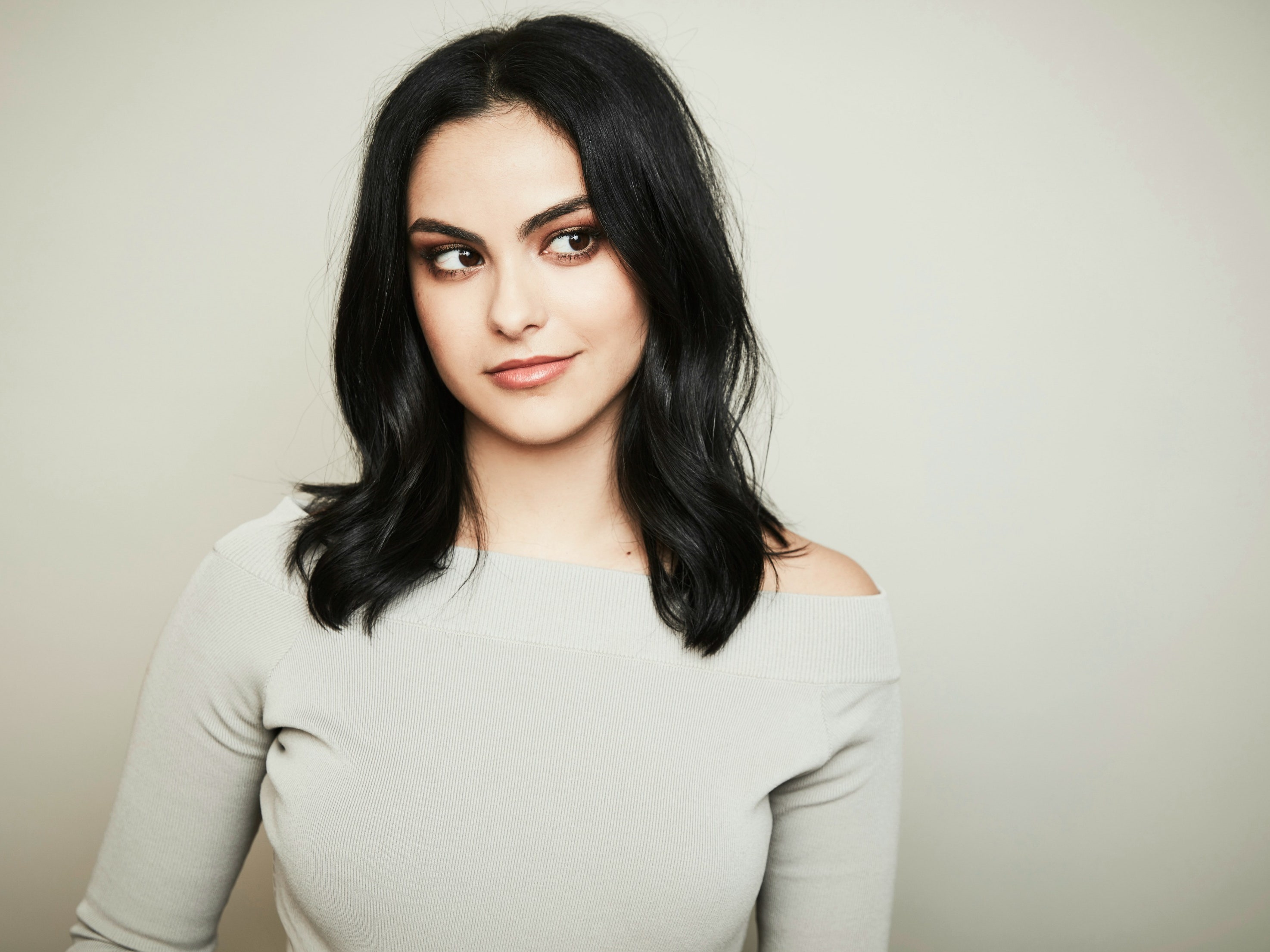 Camila Mendes