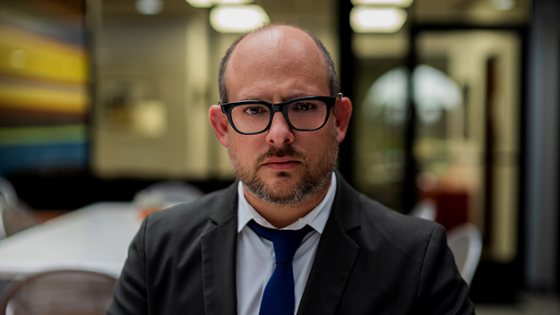 Eli Holzman