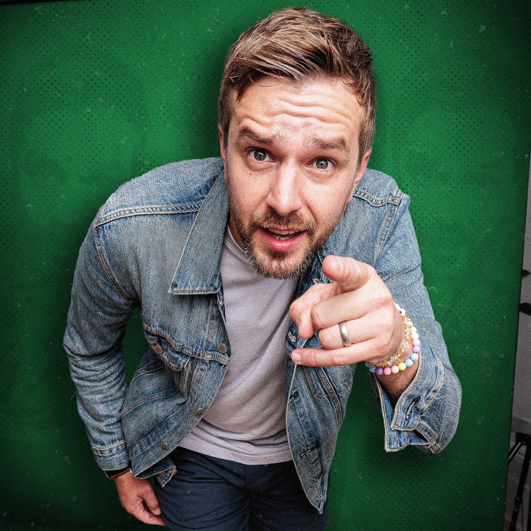 Iain Stirling
