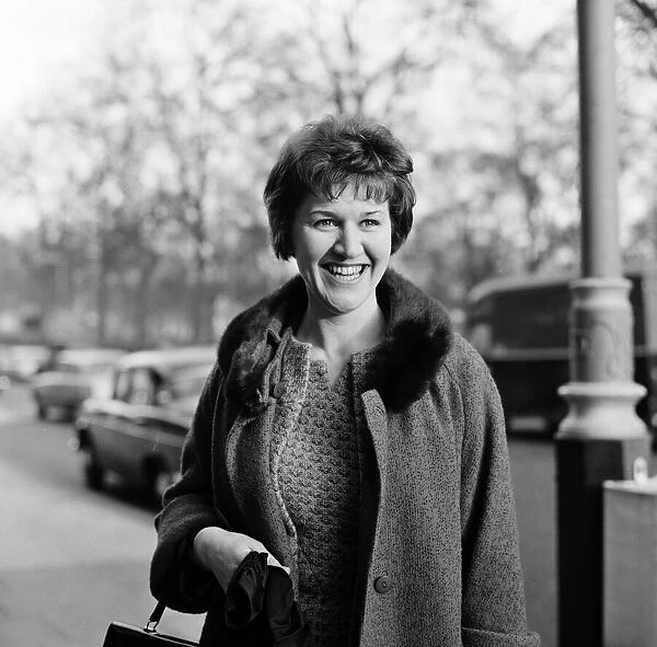 Patricia Routledge