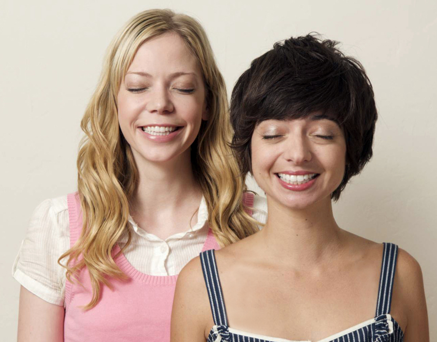 Riki Lindhome