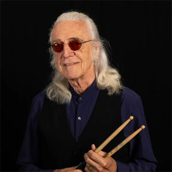 Roger Earl